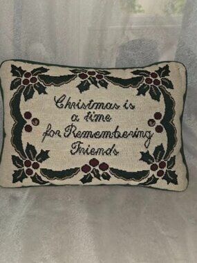 VTG Pillow Tapestry Green 12" x 9" Christmas Is a Time for Remembering Friends